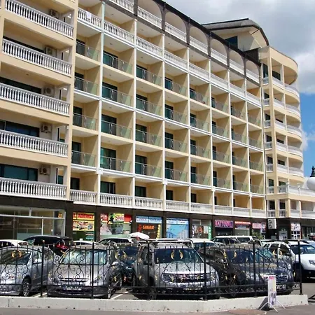 Planeta Hotel- Miramar Апартамент A شقة ساني بيتش