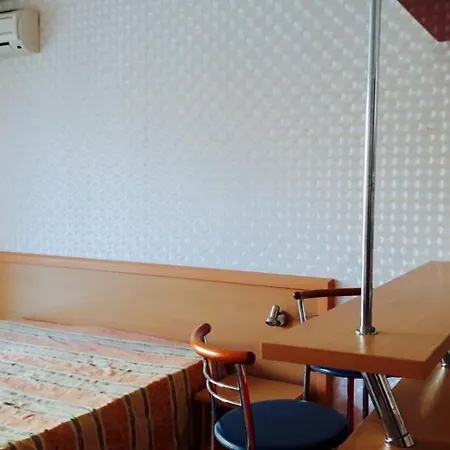 Planeta Hotel- Miramar Апартамент A * ساني بيتش